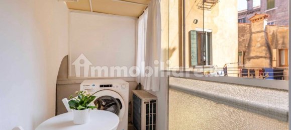 2 bedrooms Apartment in Venice, Italy No. 358569 16