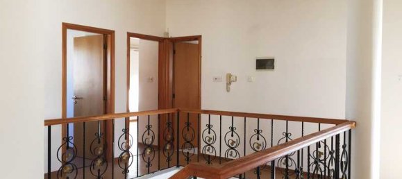 Коммерческая недвижимость с 4 спальнями в Агиос Афанасиос, Кипр № 80594 4