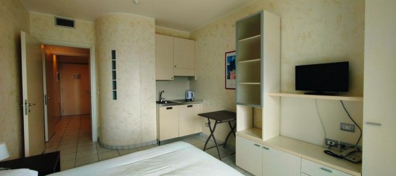 Apartamento de 2 habitaciónes en Sanremo, Italy No. 237563 6