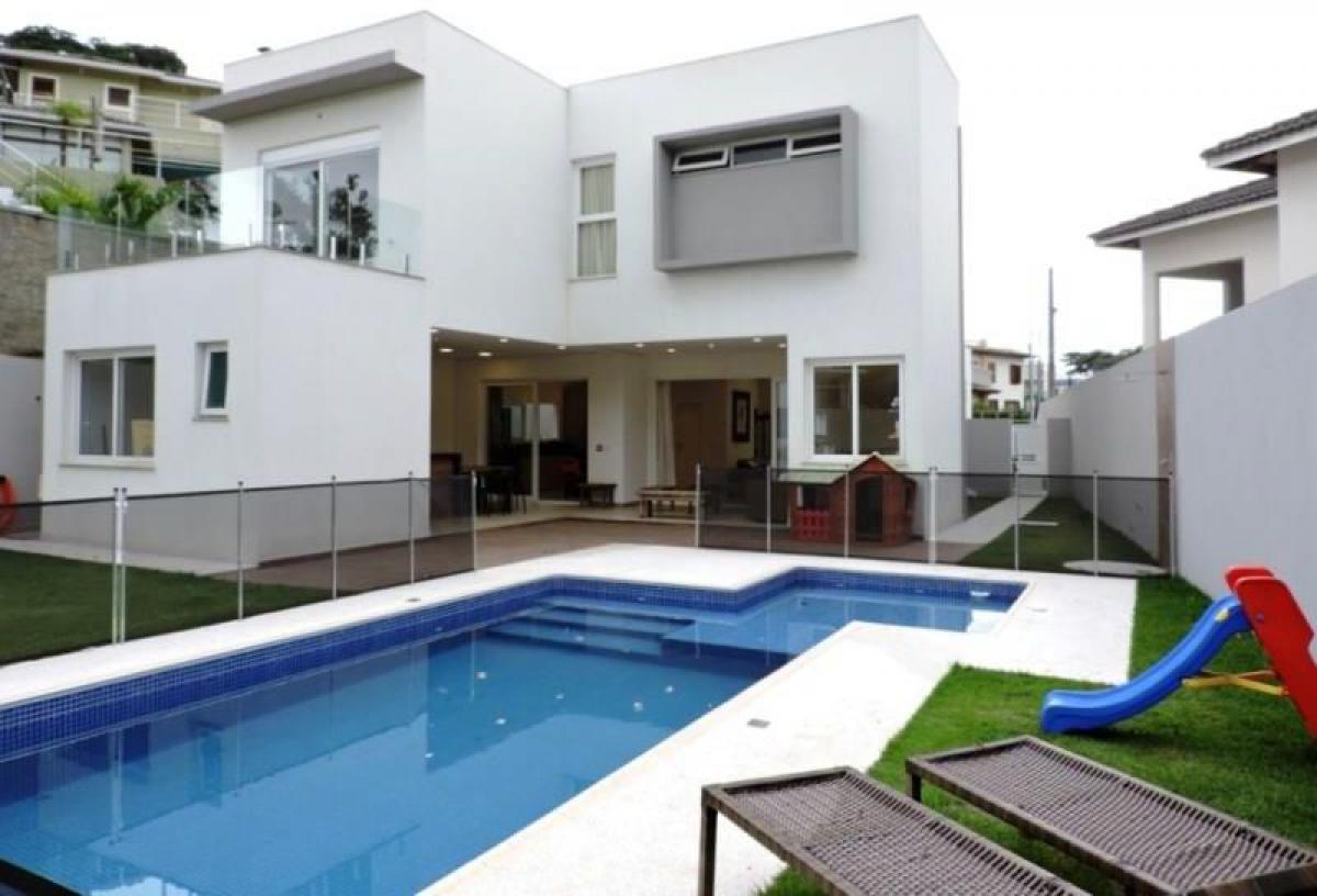 Дом с 4 спальнями в Сан-Паулу, Бразилия № 597142