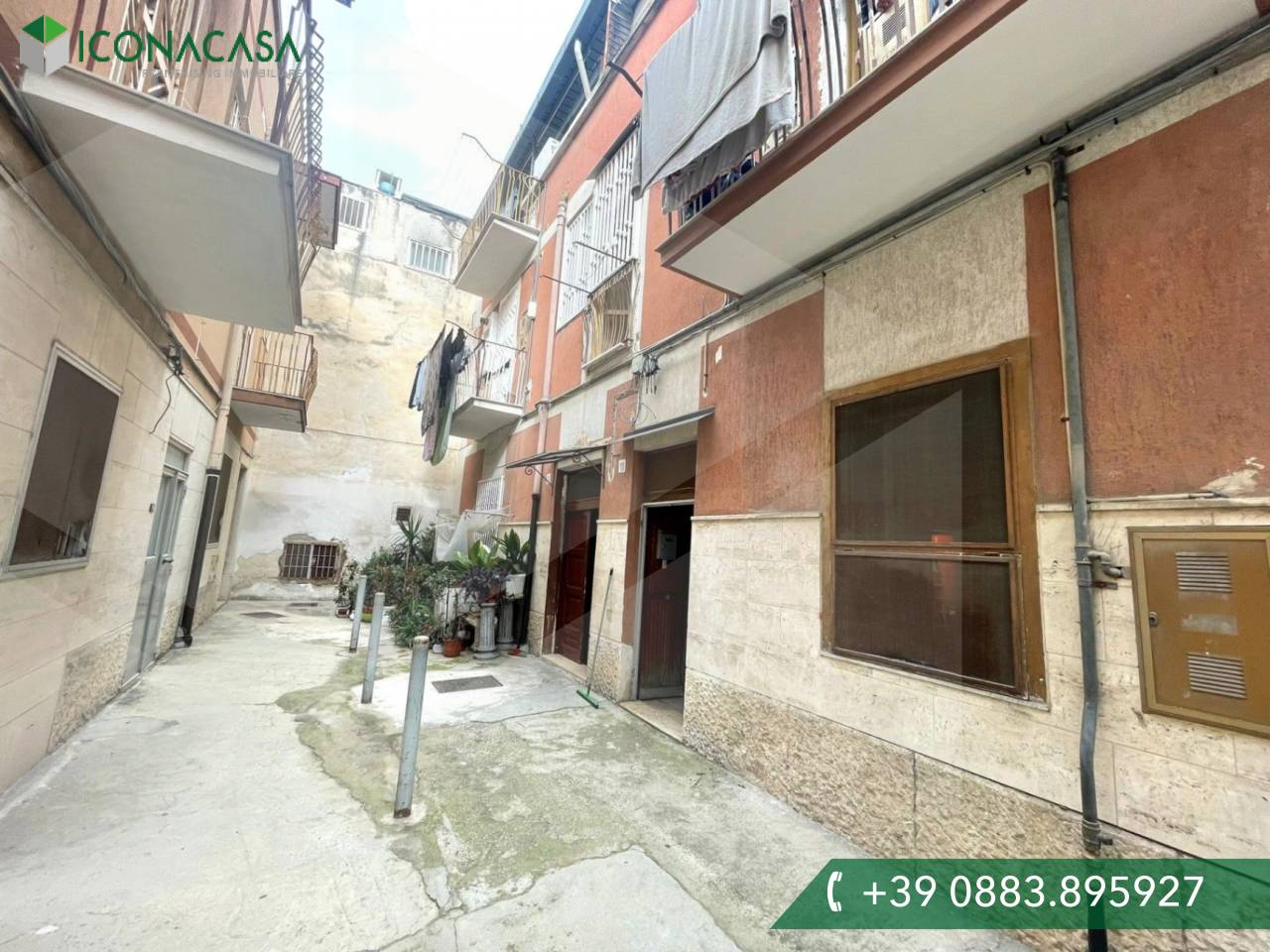 Квартира с 2 комнатами в Барлетта, Италия № 28927