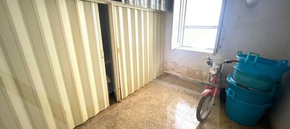 Квартира с 2 комнатами в Барлетта, Италия № 28927 3