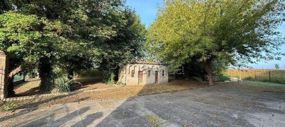 5 غرف نوم منزل في Bonavigo, Italy رقم 363942 4