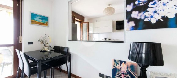 3 rooms Apartment in Rozzano, Italy No. 4968 9