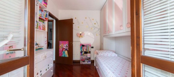 3 rooms Apartment in Rozzano, Italy No. 4968 43