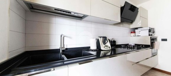 3 rooms Apartment in Rozzano, Italy No. 4968 28