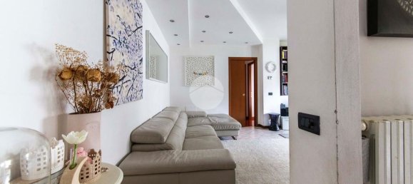 3 rooms Apartment in Rozzano, Italy No. 4968 4