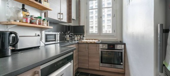 2 bedrooms Apartment in Paris, France No. 115326 5