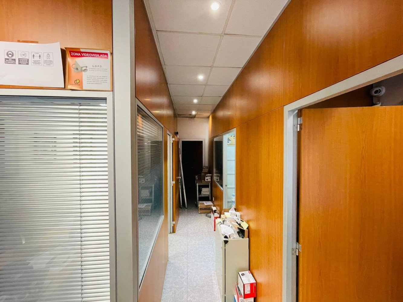 Gewerbliche Immobilie in Girona, Spain 54m², Nr. 254076