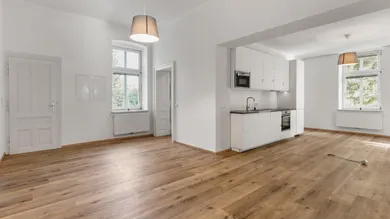 Квартира с 4 комнатами в Блумау-Нойрисхоф, Австрия № 218137