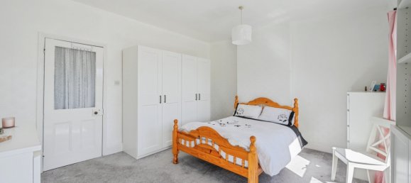 3 bedrooms House in Ashbourne, United Kingdom No. 1849 9