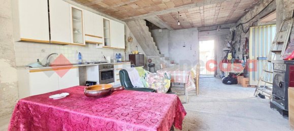 Дом с 2 спальнями в Читтадукале, Италия № 341549 6