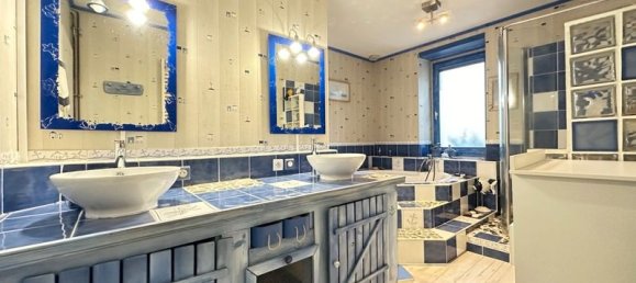 4 Schlafzimmer Schlösser in Montlandon, France, Nr. 217488 10