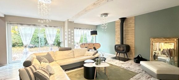 4 Schlafzimmer Schlösser in Montlandon, France, Nr. 217488 3