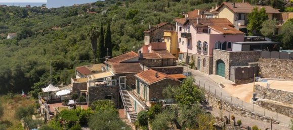 4غرفة منزل في San Bartolomeo al Mare, Italy رقم 36875 40