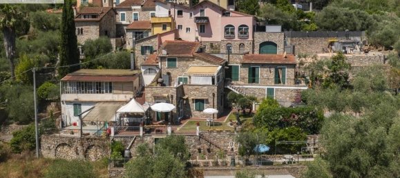 4غرفة منزل في San Bartolomeo al Mare, Italy رقم 36875 43