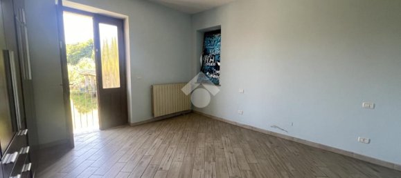 Casa de 4 dormitorios en Carisio, Italy No. 50755 9