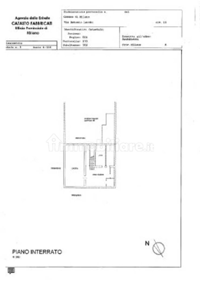 35m² Garage in Milan, Italy No. 245677