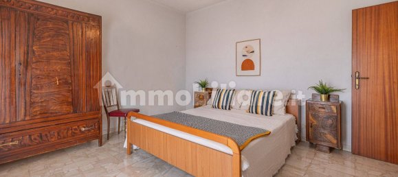 Villa de 6 dormitorios en Montecalvo in Foglia, Italy No. 321316 32