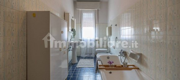 Villa de 6 dormitorios en Montecalvo in Foglia, Italy No. 321316 28