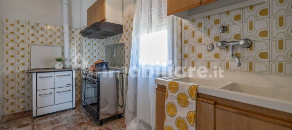 Villa de 6 dormitorios en Montecalvo in Foglia, Italy No. 321316 21