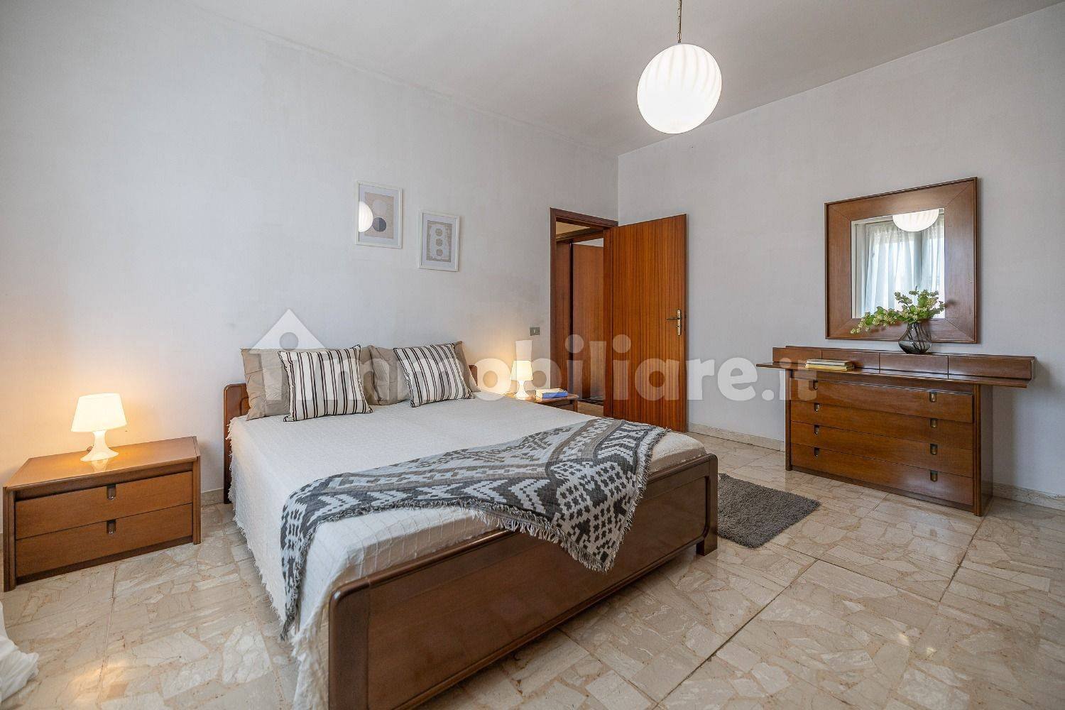 Villa de 6 dormitorios en Montecalvo in Foglia, Italy No. 321316