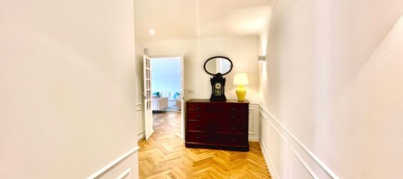 4 bedrooms Apartment in Lisbon, Portugal No. 106662 2