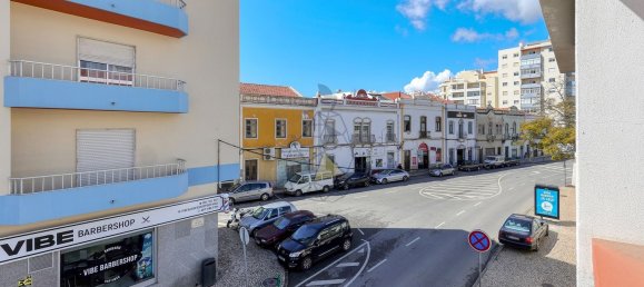 3 bedrooms House in Portimao, Portugal No. 100397 11