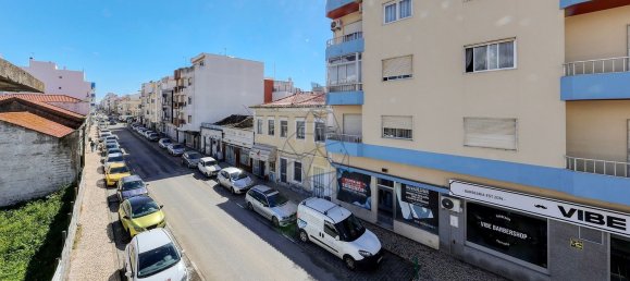 3 bedrooms House in Portimao, Portugal No. 100397 12