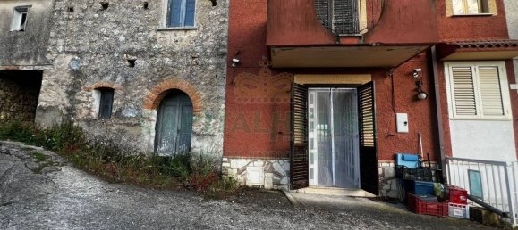3-Zimmer Haus in Pratola Serra, Italy, Nr. 266510 2