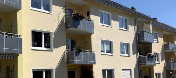 Квартира с 4 комнатами в Хоф, Германия № 314508 2