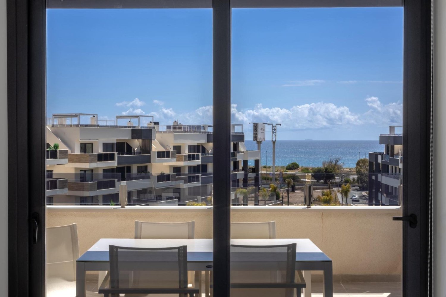 2 dormitorios ático en venta en Playa Flamenca II, Alicante, Comunidad Valenciana, Spain № 366135