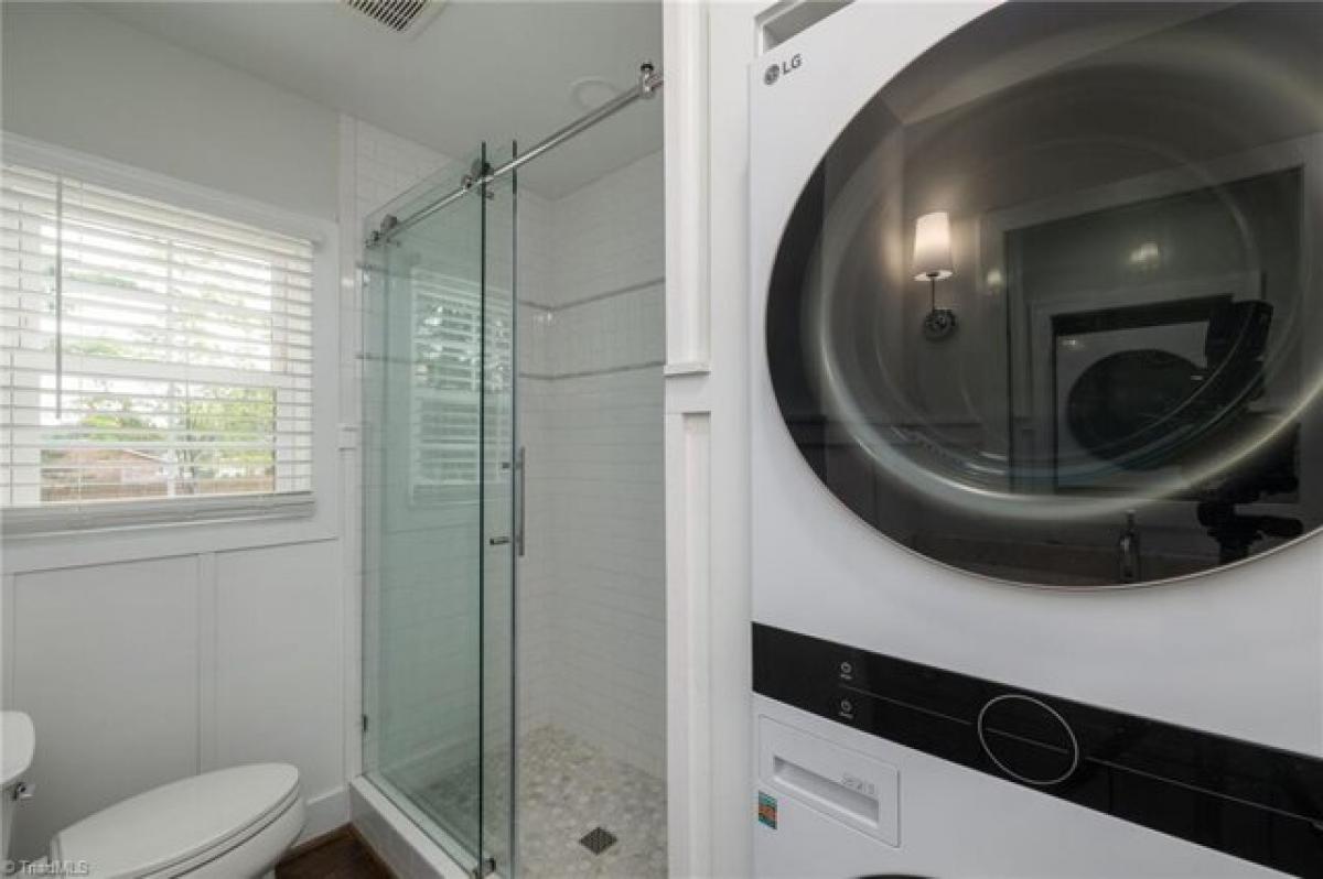 3 bedrooms House in Kernersville, USA No. 403738