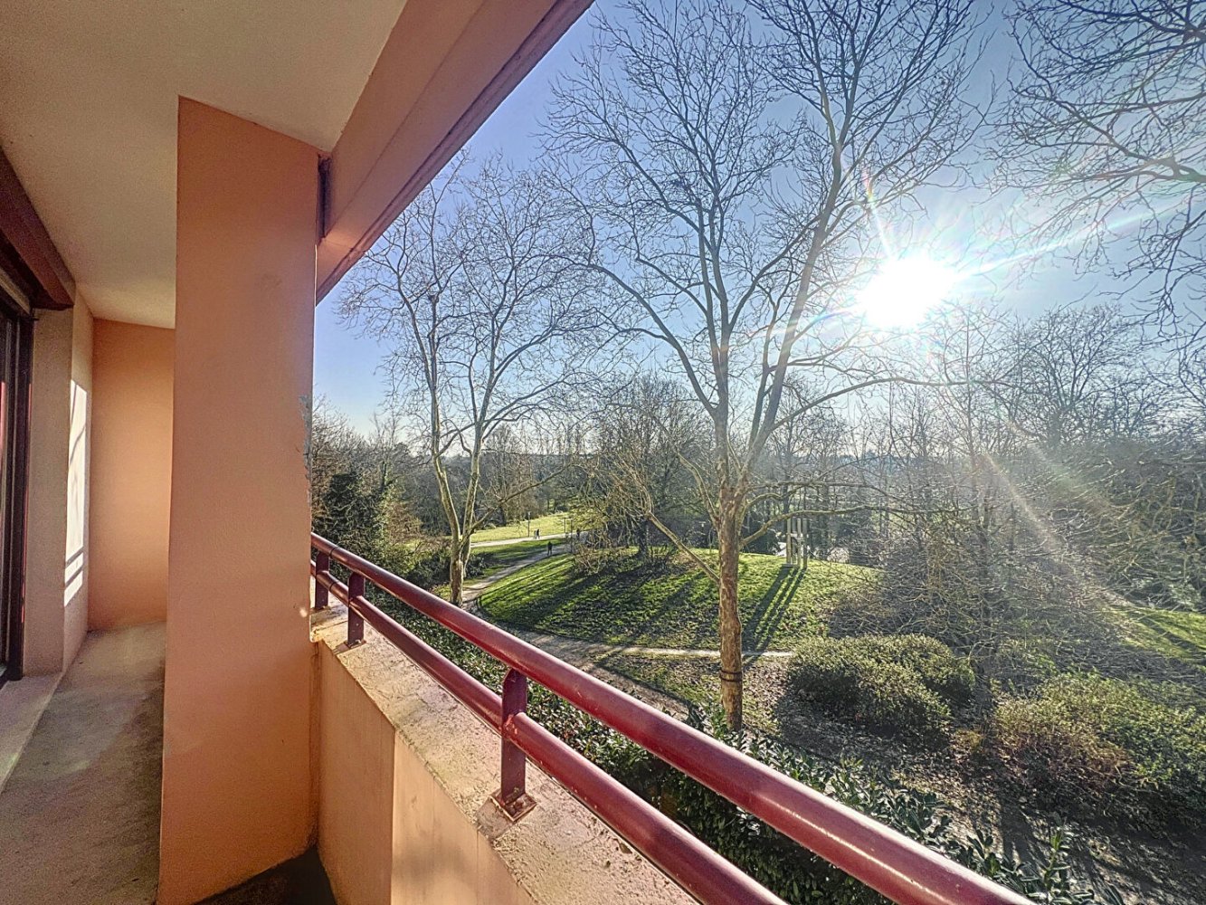 1 bedroom Apartment in Guyancourt, France No. 129730