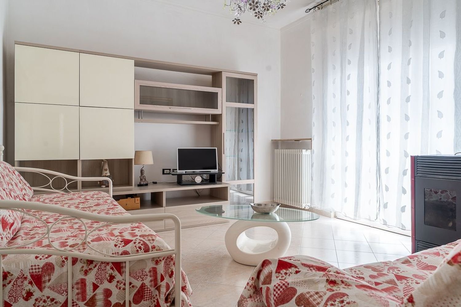 Apartamento de 4 dormitorios en Voghera, Italy No. 375764