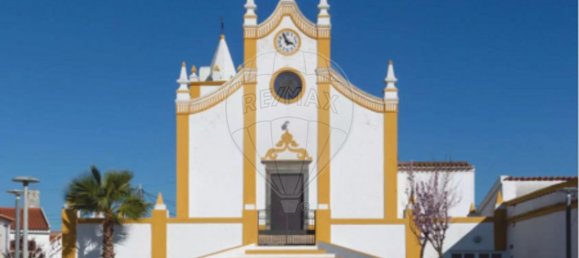 159m² Commercial property in Reguengos de Monsaraz, Portugal No. 70667 11