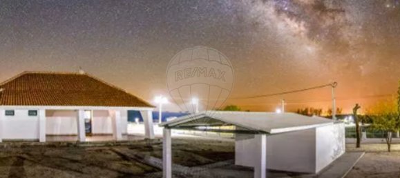 159m² Commercial property in Reguengos de Monsaraz, Portugal No. 70667 24