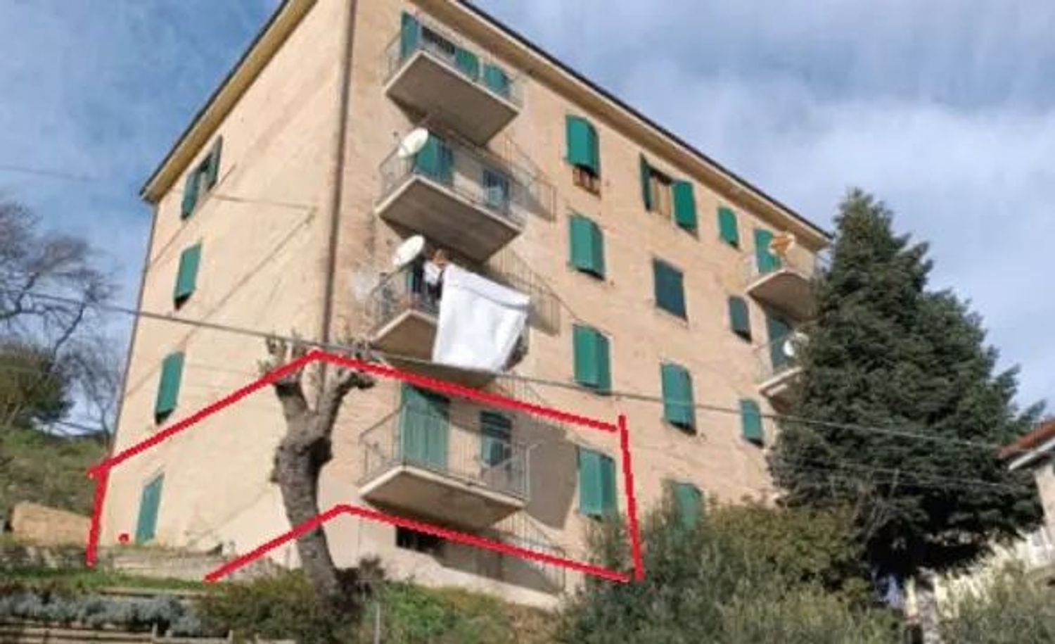 3 rooms Apartment in Ripatransone, Italy No. 306884