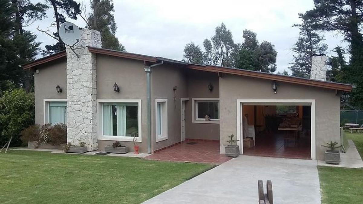 3 bedrooms House in General Pueyrredon, Argentina No. 21293