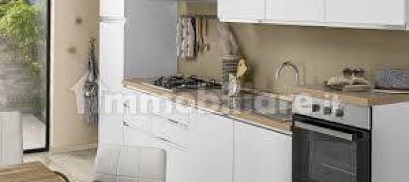 2 bedrooms Building in Lucca, Italy No. 376031 5