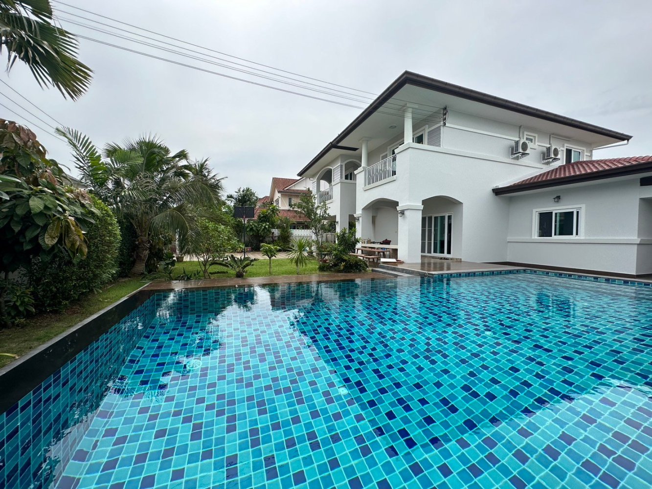 4 bedrooms Cafe / restaurant in Pattaya, Thailand No. 8424