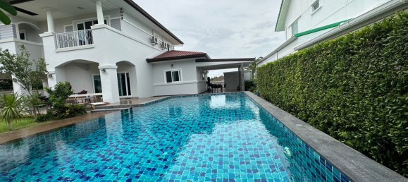 4 bedrooms Cafe / restaurant in Pattaya, Thailand No. 8424 5