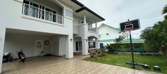 4 bedrooms Cafe / restaurant in Pattaya, Thailand No. 8424 3