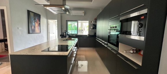 4 bedrooms Cafe / restaurant in Pattaya, Thailand No. 8424 21