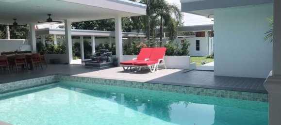 3 bedrooms Cafe / restaurant in Pattaya, Thailand No. 5079 2