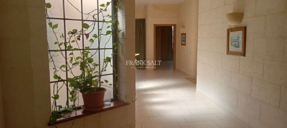 4 Schlafzimmer Bauernhof in Sannat, Malta, Nr. 5921 5