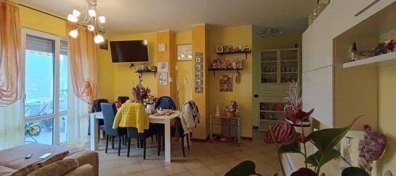 3 bedrooms Apartment in Carrara, Italy No. 50508 17