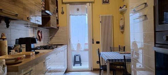3 bedrooms Apartment in Carrara, Italy No. 50508 21