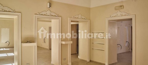 5-Zimmer Büro in Pinerolo, Italy, Nr. 305434 4