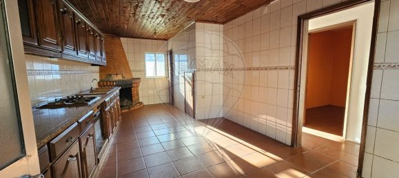 3 bedrooms House in Viseu, Portugal No. 174321 10